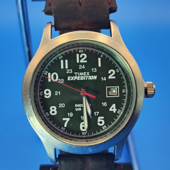 Vintage Timex Expedition Indiglo Date 36mm Women's Quartz Watch Genuine Leather - Picture 1 of 9
